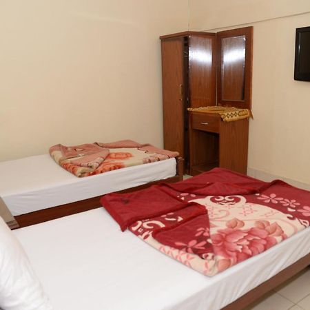 Stay Inn Guest House Karachi Exterior photo